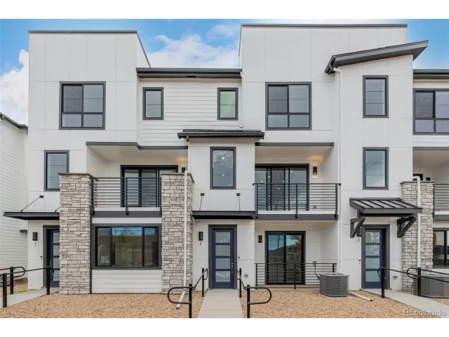 MLS: 7109950 Condo For Sale