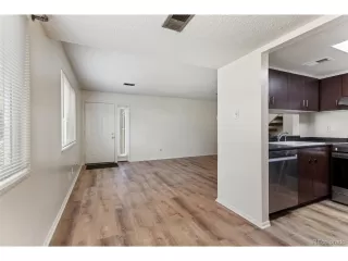Photo #5: 7114087 Listing 