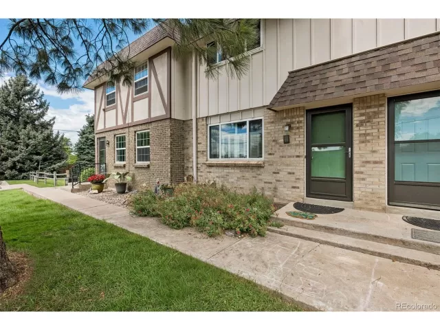 MLS: 7115637 Condo For Sale