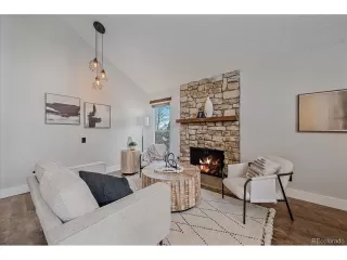 Photo #2: 7117039 Listing 