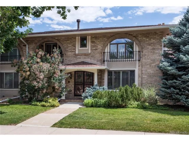 MLS: 7118593 Condo For Sale