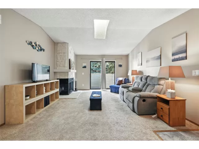 MLS: 7119882 Condo For Sale