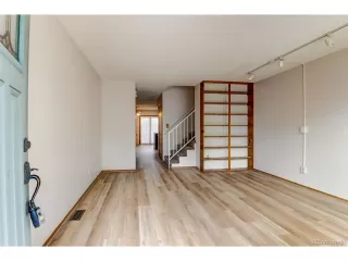 Photo #5: 7120527 Listing