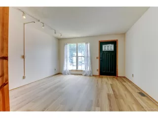 Photo #6: 7120527 Listing