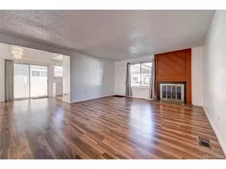 Photo #4: 7120927 Listing