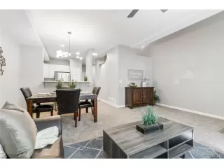 Photo #5: 7121742 Listing 