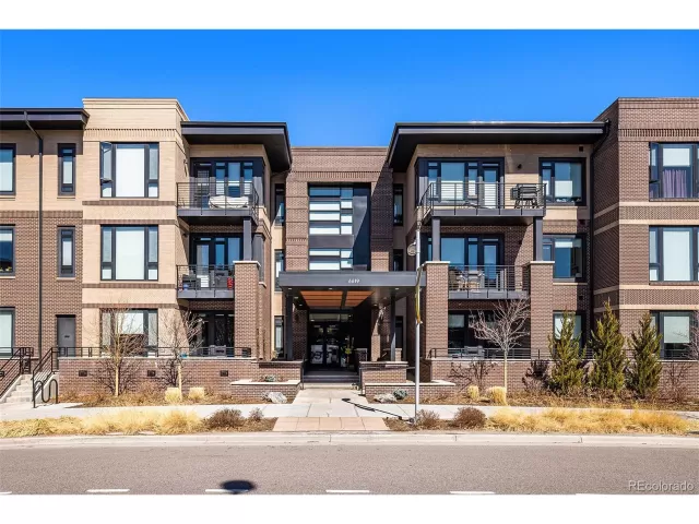 MLS: 7121976 Condo For Sale