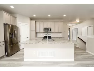 Photo #4: 7122566 Listing