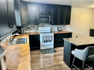 Photo #6: 7122681 Listing 