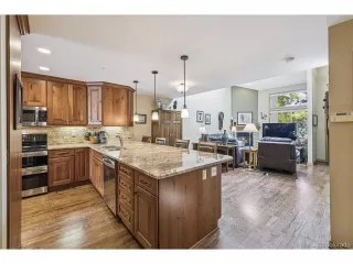 Photo #4: 7123755 Listing