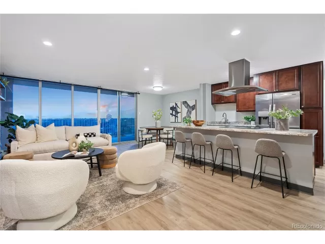 MLS: 7123893 Condo For Sale