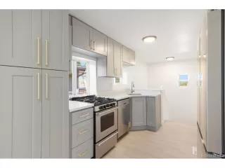 Photo #6: 7123970 Listing