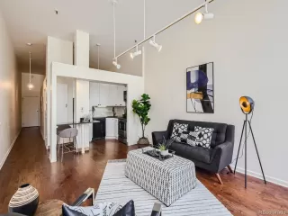 Photo #4: 7128494 Listing