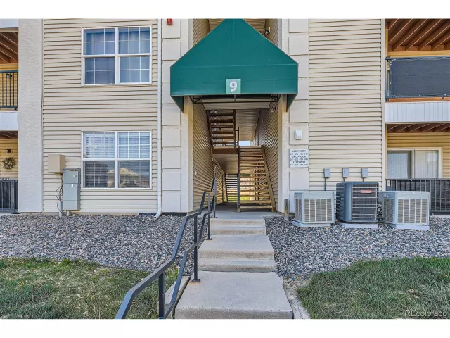 MLS: 7129624 Condo For Sale