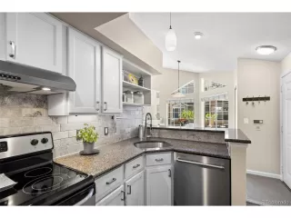 Photo #5: 7130383 Listing 