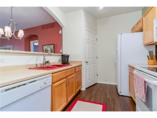 Photo #5: 7134558 Listing