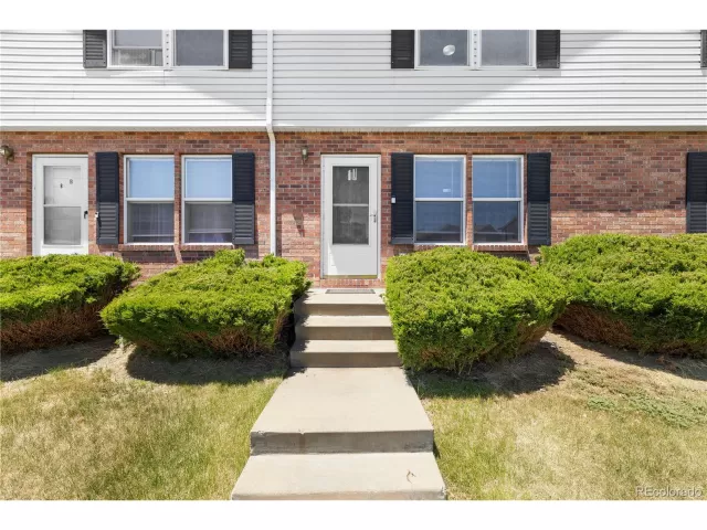 MLS: 7137526 Condo For Sale