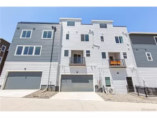 Photo #3: 7146200 Listing
