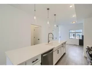 Photo #4: 7148932 Listing