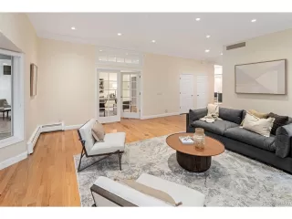 Photo #6: 7150452 Listing