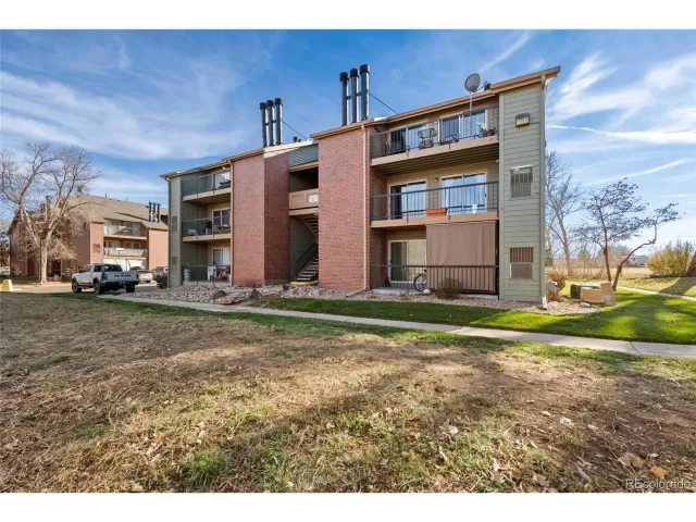 MLS: 7152608 Condo For Sale