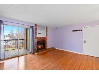 Photo #5: 7152608 Listing