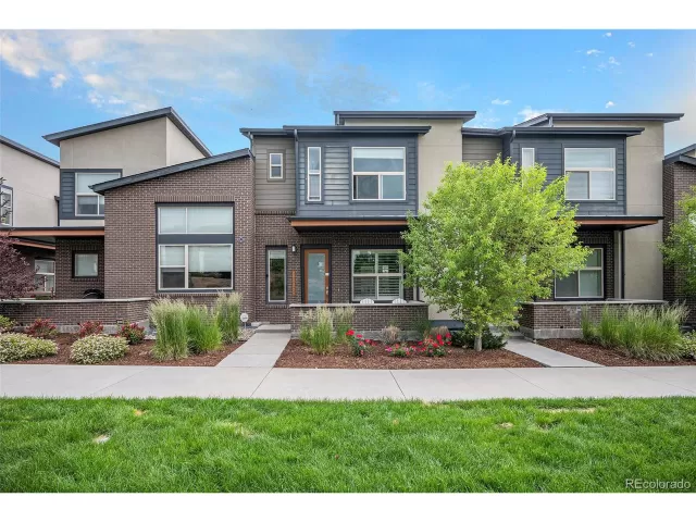 MLS: 7155534 Condo For Sale