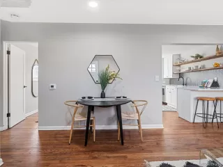 Photo #4: 7155952 Listing 