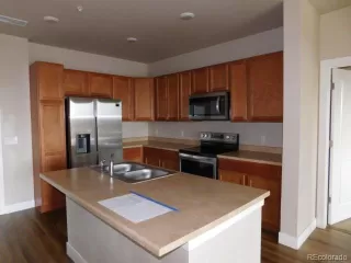 Photo #5: 7157988 Listing