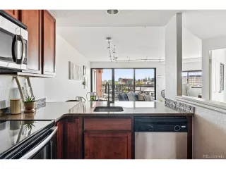 Photo #5: 7159098 Listing 