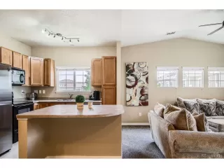 Photo #6: 7161890 Listing