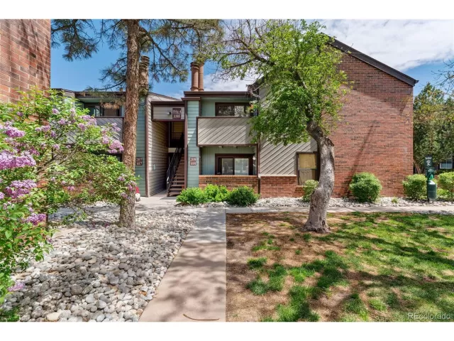 MLS: 7165825 Condo For Sale