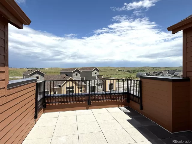 MLS: 7166561 Condo For Sale