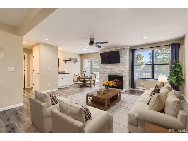 MLS: 7167941 Condo For Sale