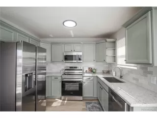 Photo #2: 7169288 Listing