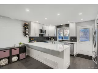 Photo #6: 7170153 Listing 