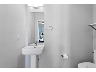Photo #6: 7172277 Listing
