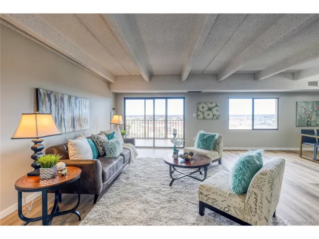 MLS: 7176536 Condo For Sale