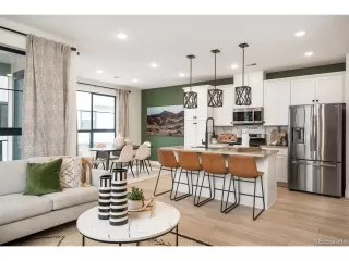 Photo #4: 7176641 Listing