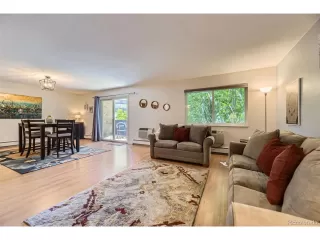 Browse active condo listings in MORNINGSIDE