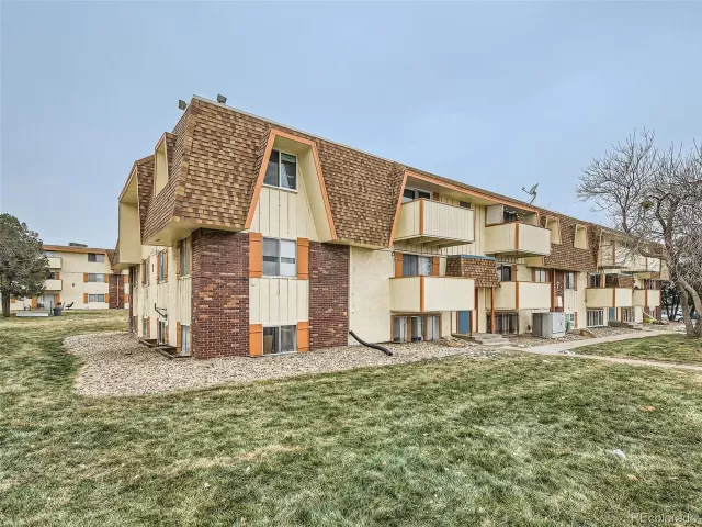 MLS: 7181879 Condo For Sale