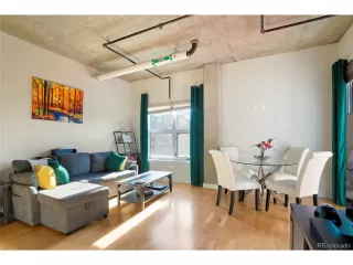 Photo #3: 7184351 Listing