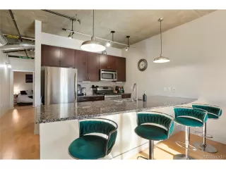 Photo #5: 7184351 Listing