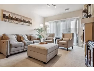 Photo #4: 7188669 Listing