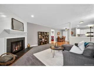 Photo #6: 7190011 Listing