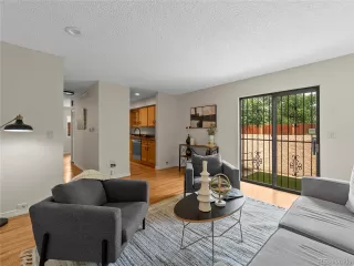 Photo #2: 7190736 Listing 