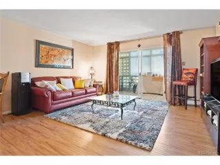 Photo #4: 7190789 Listing