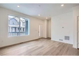 Photo #2: 7195569 Listing