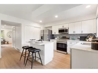 Photo #3: 7197006 Listing