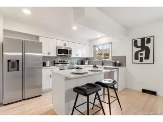 Photo #5: 7197006 Listing